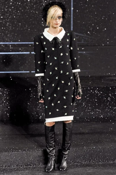 Look 19